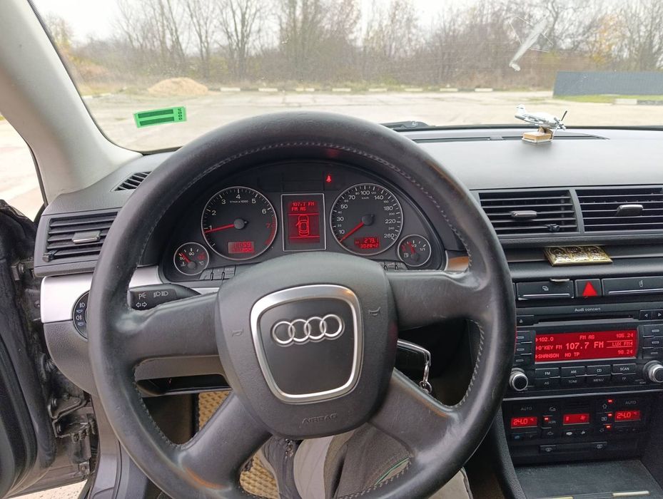 Продам Ауді А4 Б7