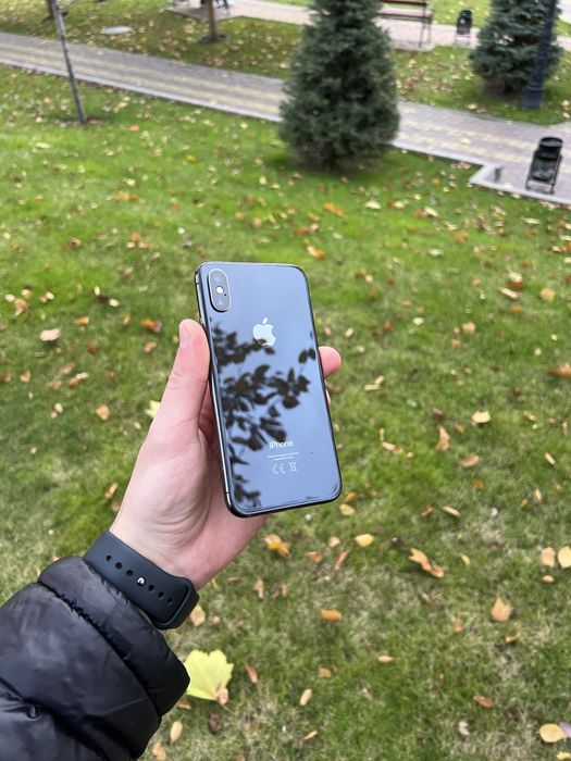 iphone XS 64GB Space Gray