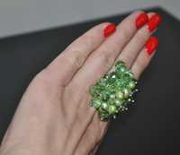 Каблучка с камінцями Swarovski та перлами зелена кольцо с жемчугом