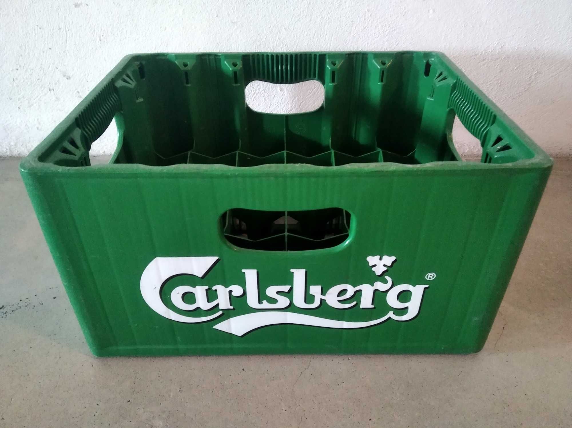 Grade Carlsberg vazia