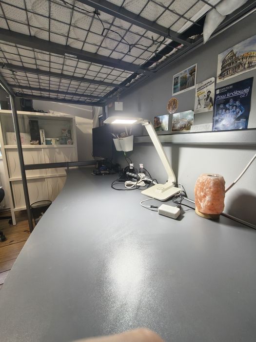 Łózko piętrowe z biurkiem