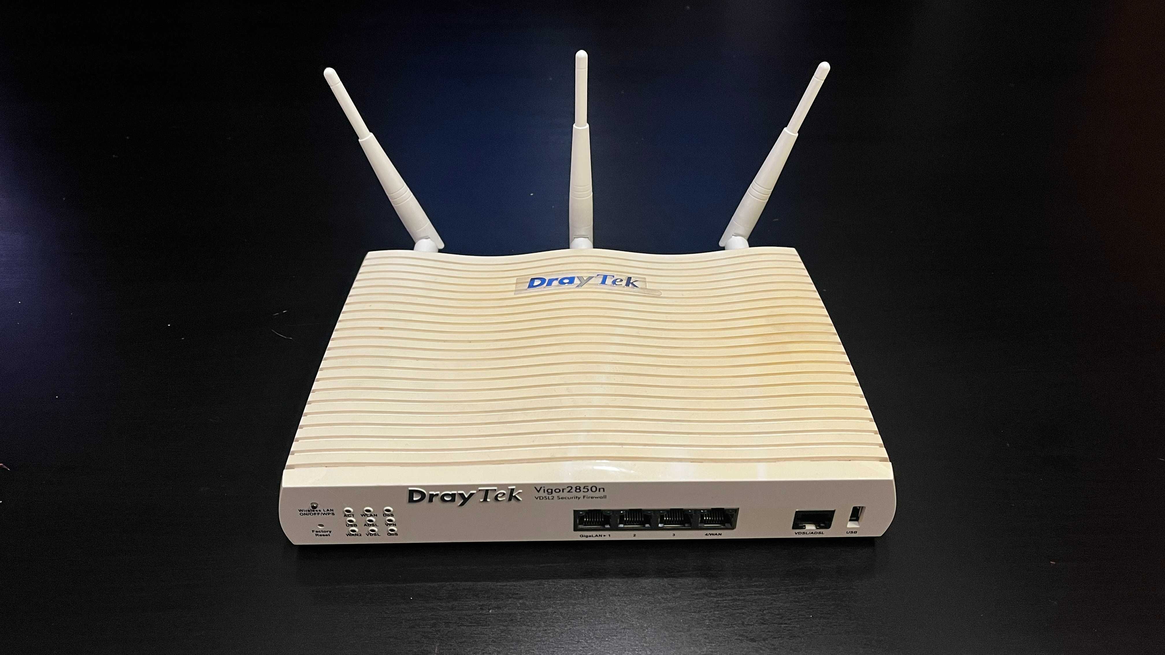 Router z firewallem DrayTek Vigor 2850 - w doskonałym stanie