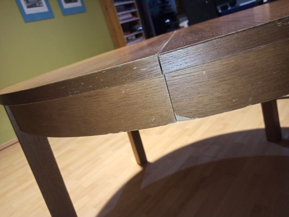 Okrągły stół rozkładany