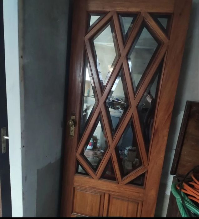 Portas de interior em madeira