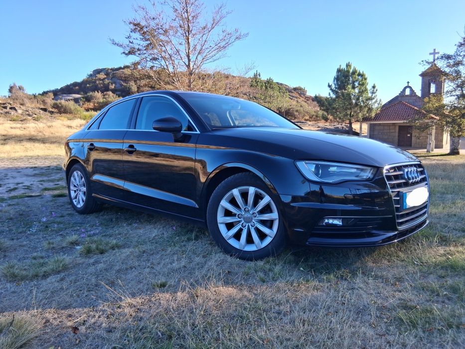 Audi A3 Limousine 1.6Tdi XENON LED REBOQUE