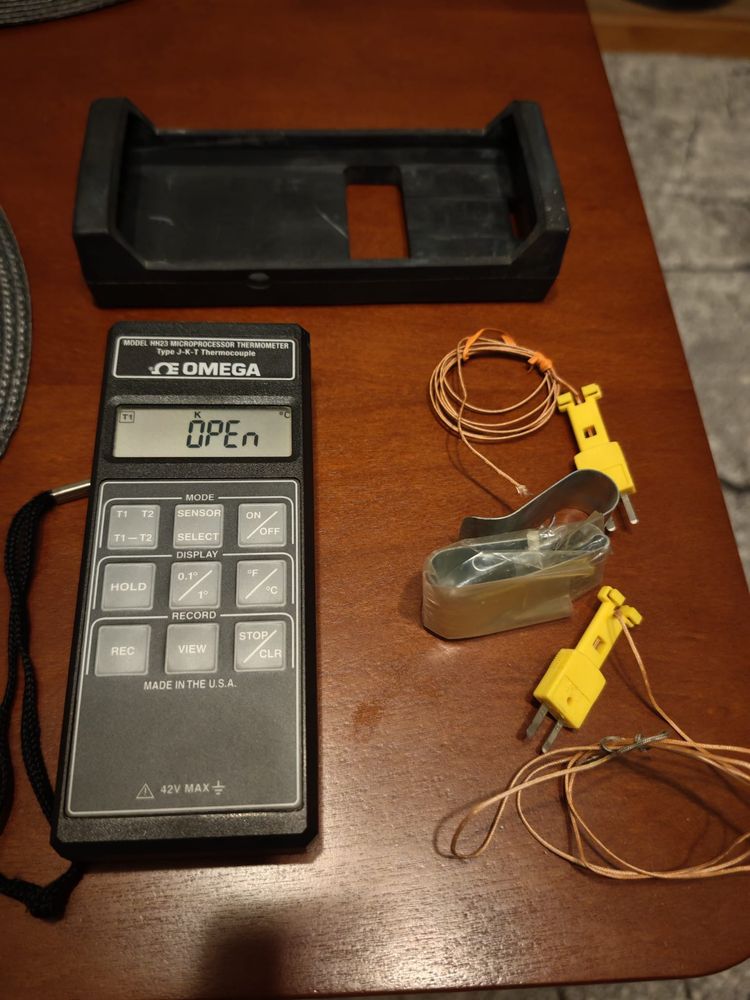 Termometr mikroprocesorowy OMEGA HH23