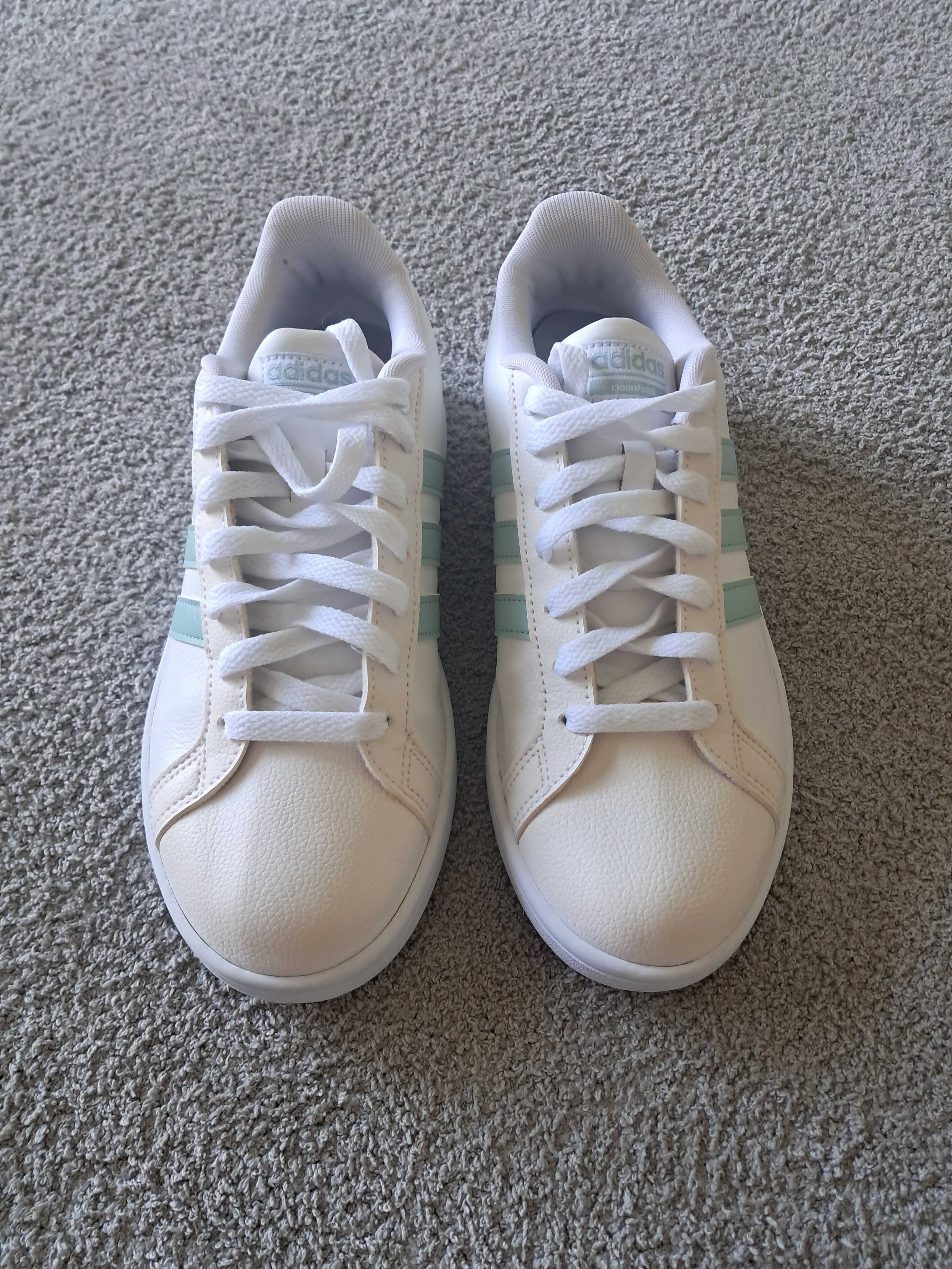 Sapatilhas Adidas Cloudfoam Ortholite de Mulher_Tam. 40 2/3_COMO NOVAS