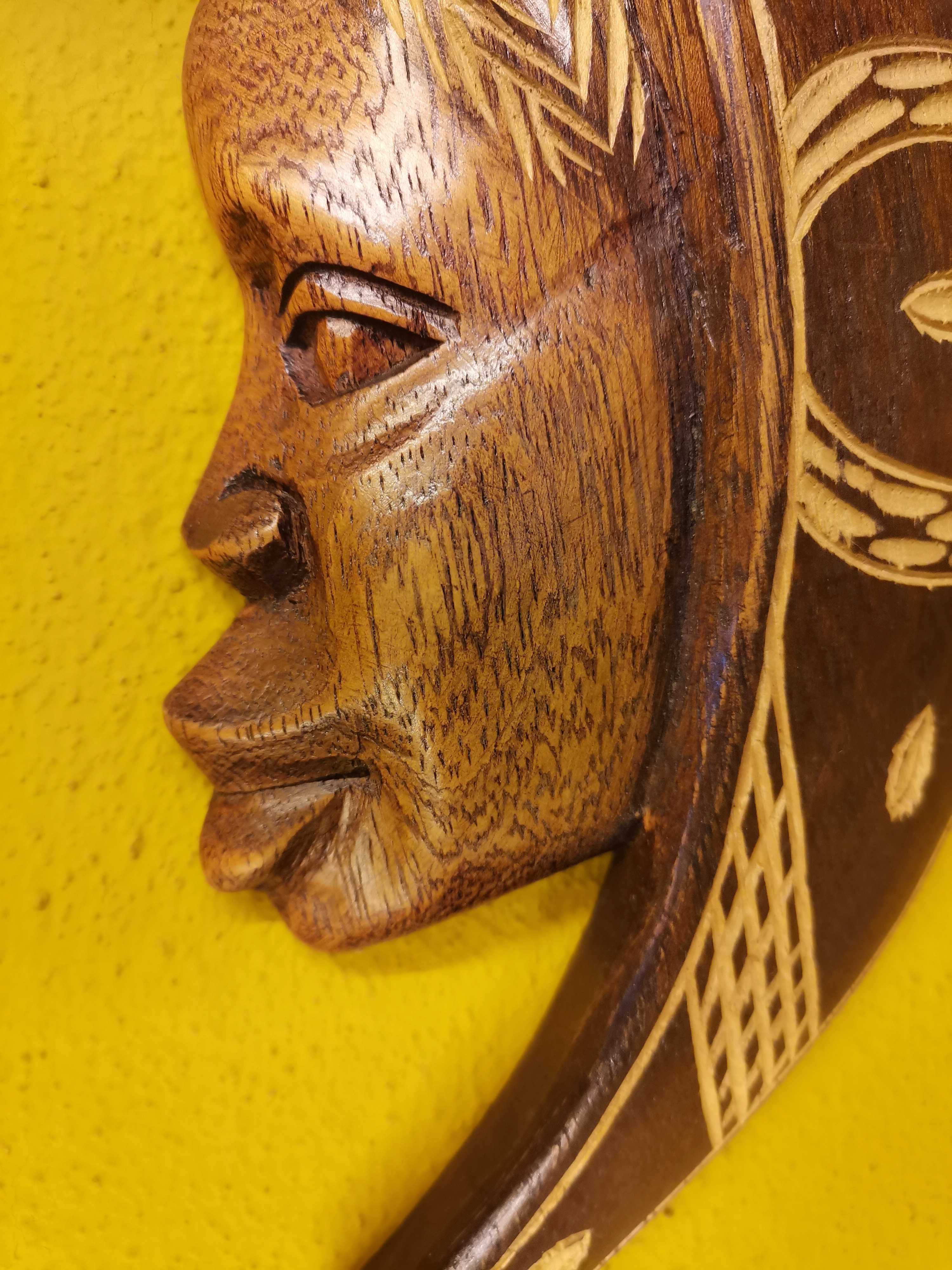 Casal Rostos faces africanas angolanas figuras meia lua