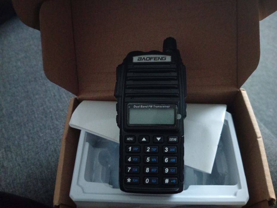 Рації баофенг 2 штуки нові
