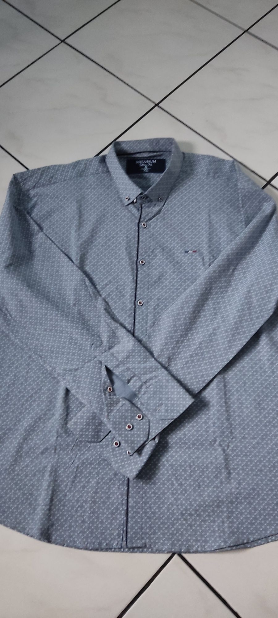 Koszula męska we wzorki w rozmiarze 5×XL