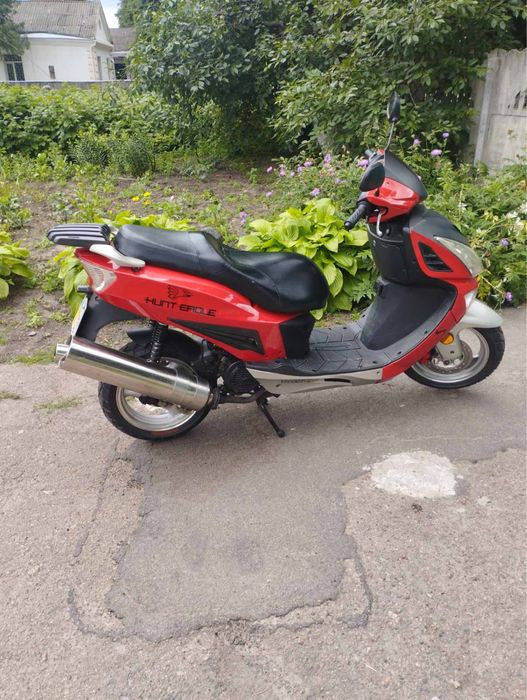 Продам скутер 150 кубів