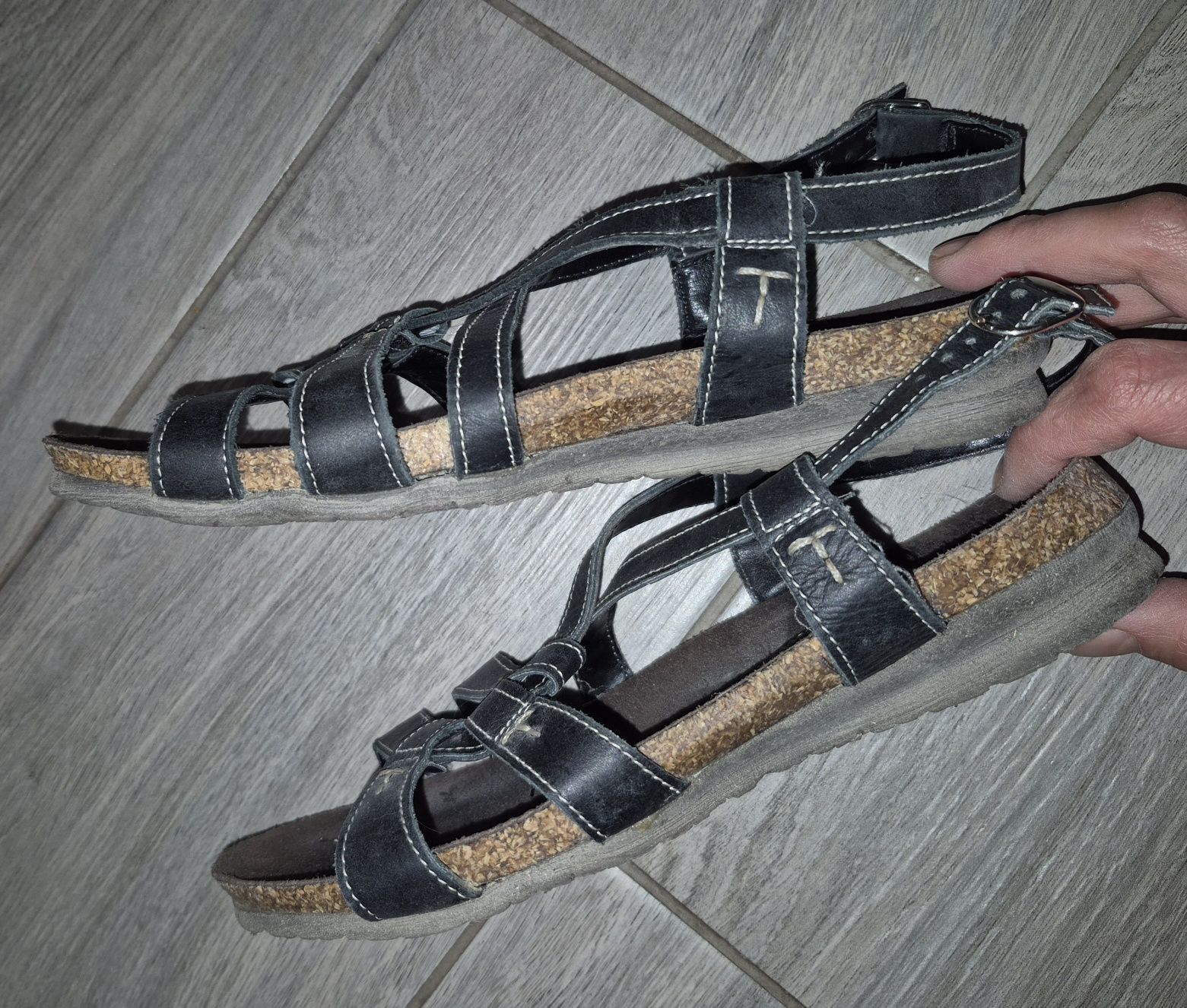 Шкіряні Босоніжки чорні 37 Gem’s shoes