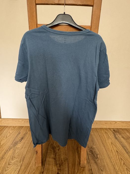 Granatowy Tshirt GAP dla chlopca rozmiar 160 cm stan bardzo dobry