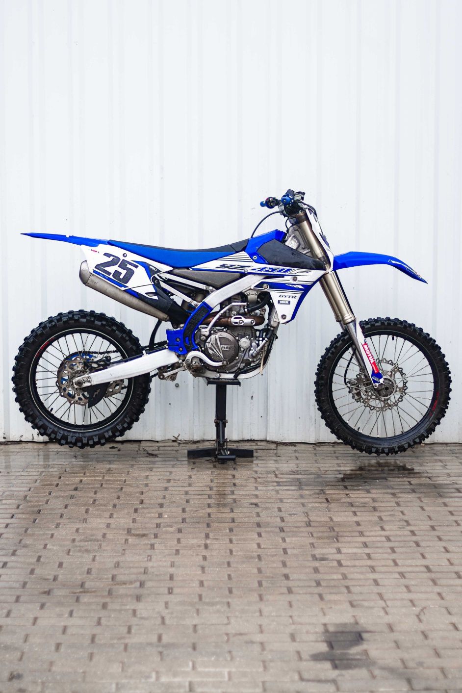YAMAHA YZF 450 C/ LUZ INJEÇÃO ATÉ 58€/MÊS