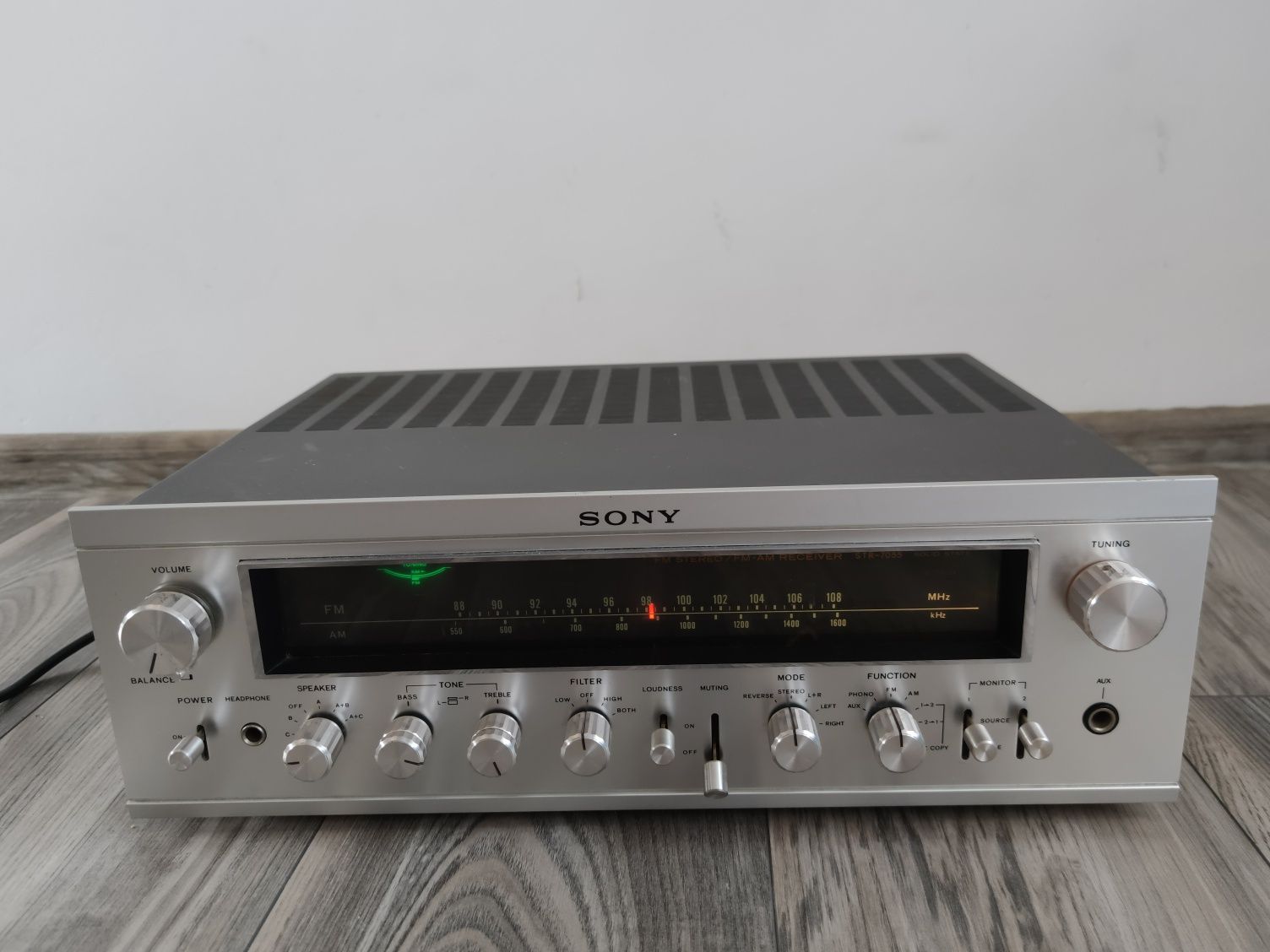 Sony STR-7055 piękny wzmacniacz vintage seria 7. Aluminium. Ciężki.