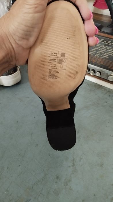 Botin em camurça como novas