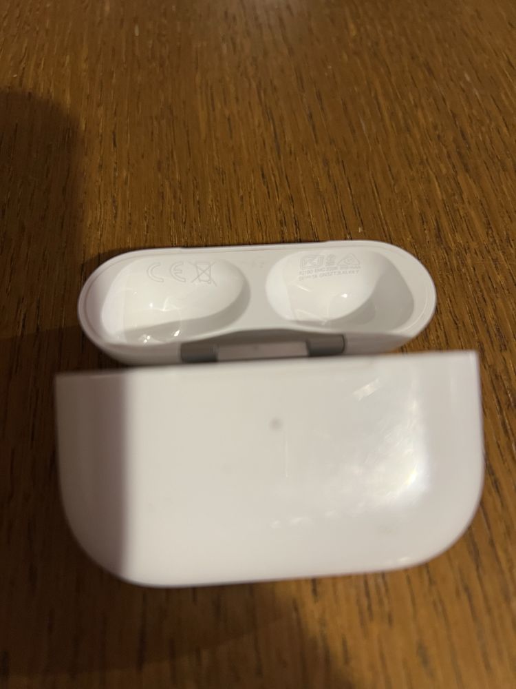 Etui  ładujące air pods pro apple for iPhone