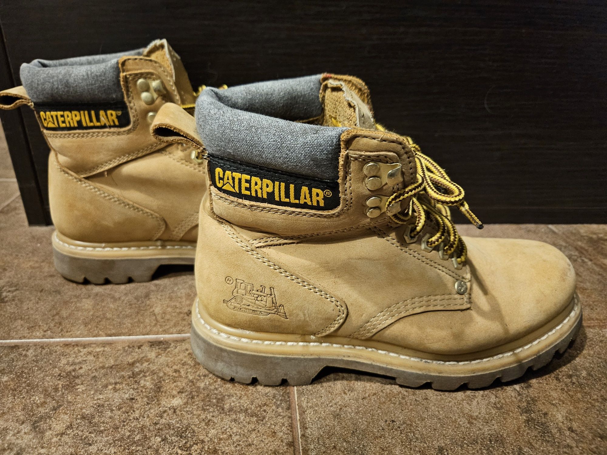 Buty CATerpillar r.38