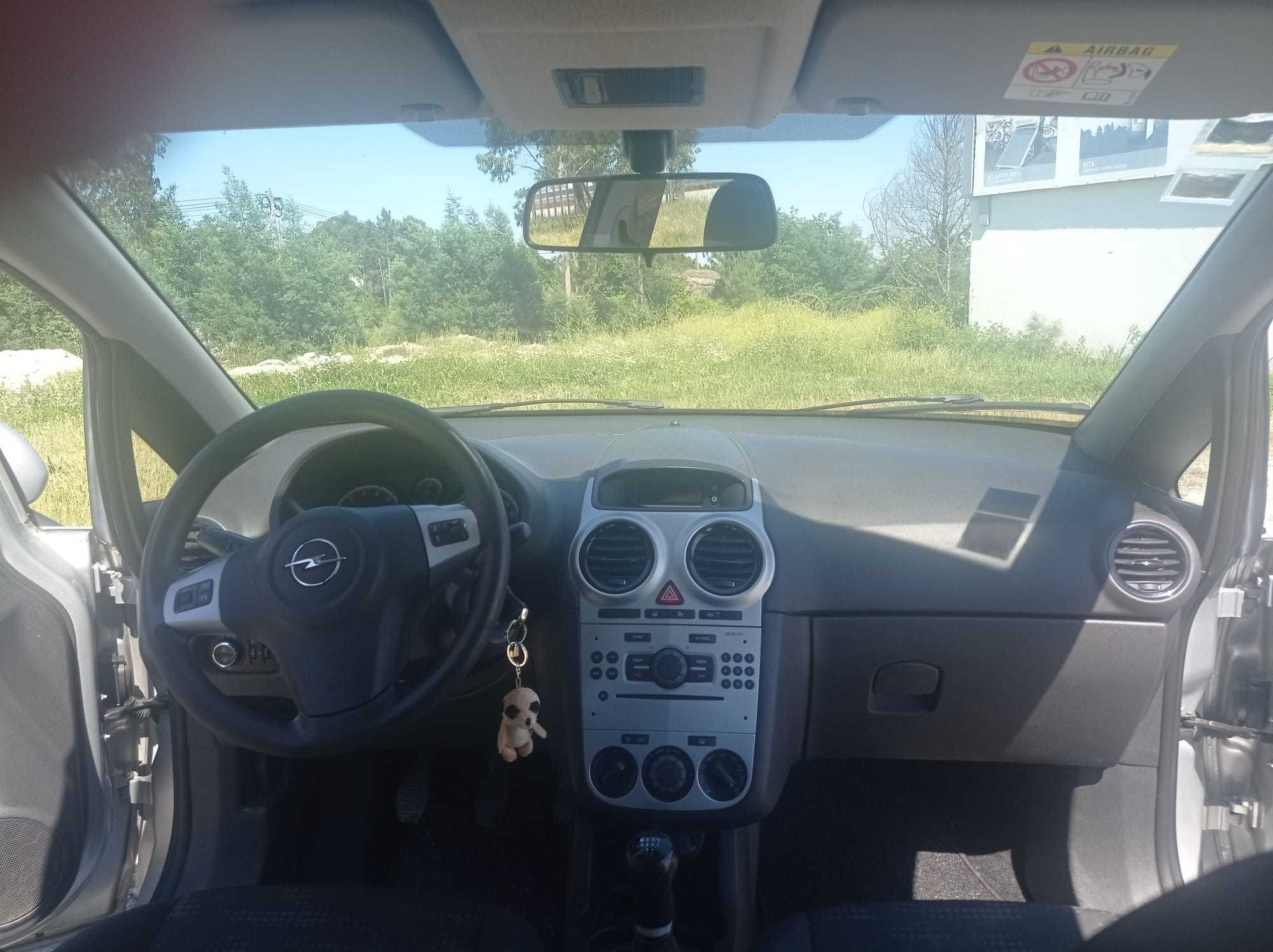 Opel Corsa 1.2 Gasolina 2014