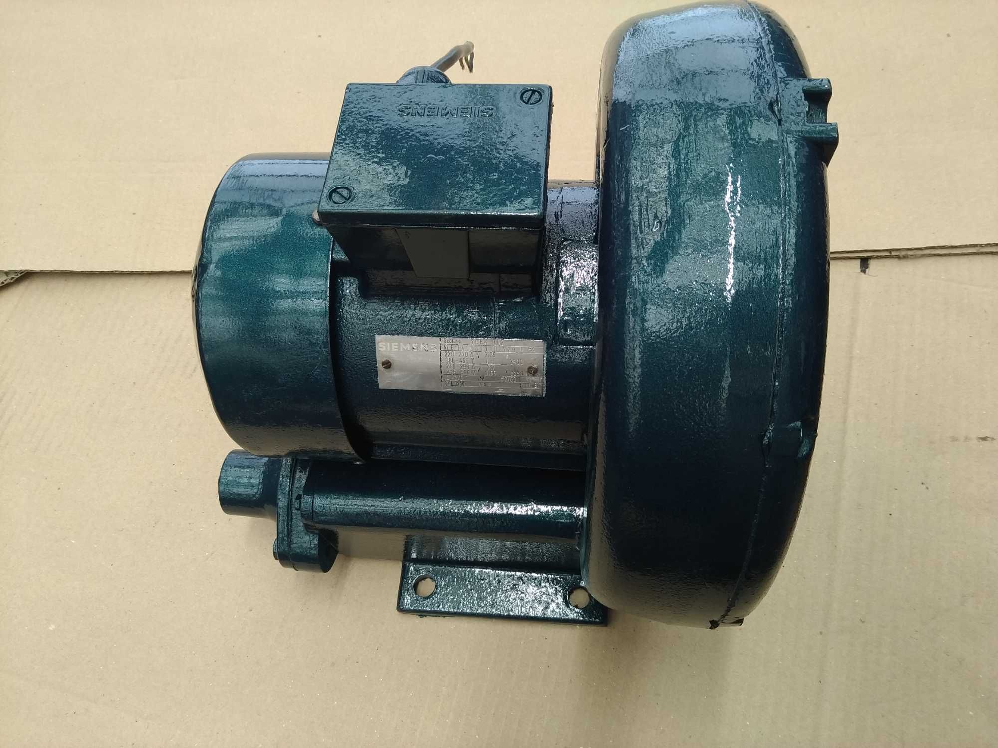 Motor de vácuo trifásico