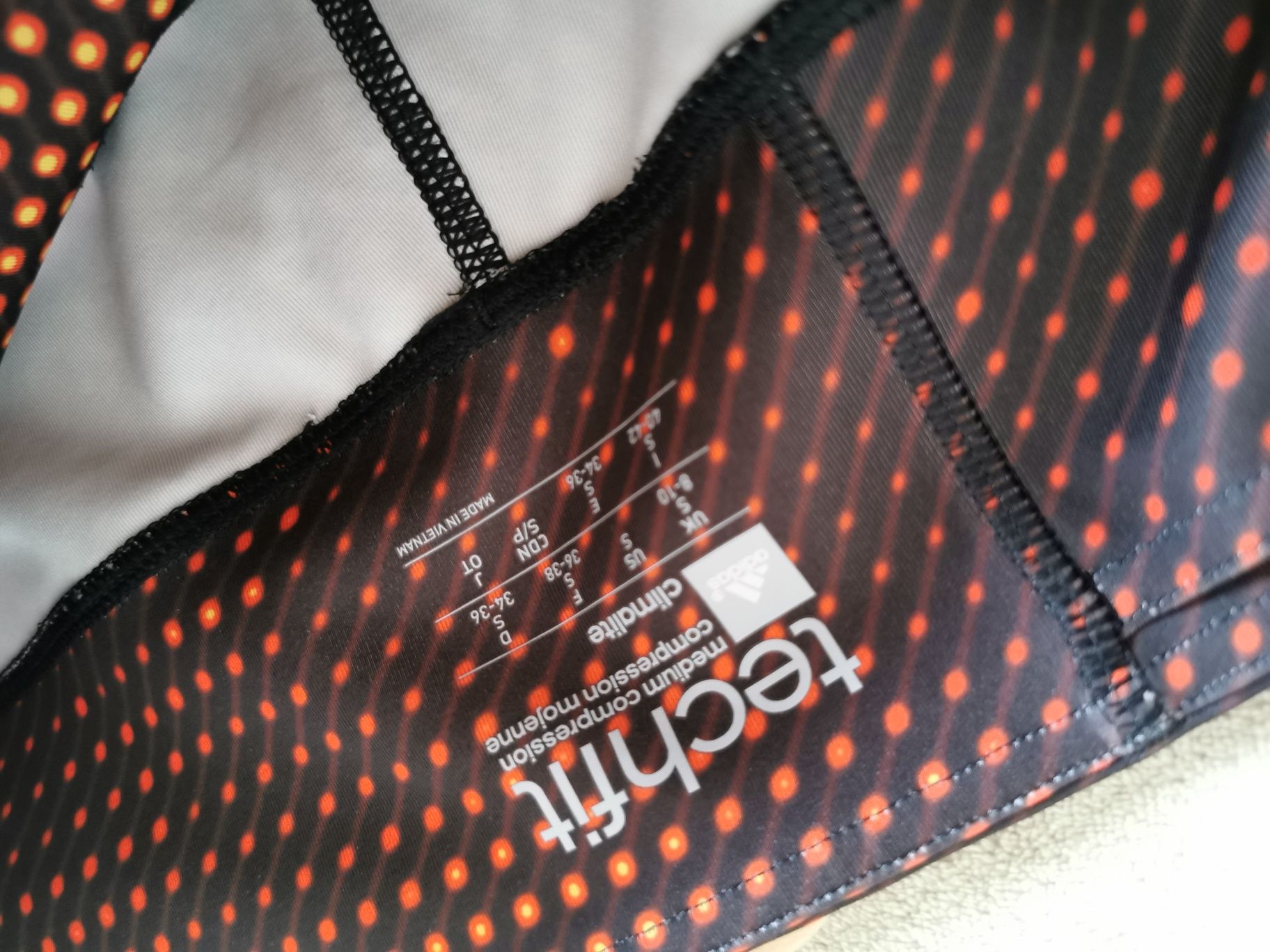 Adidas legginsy sportowe damskie wzór logowane S/M