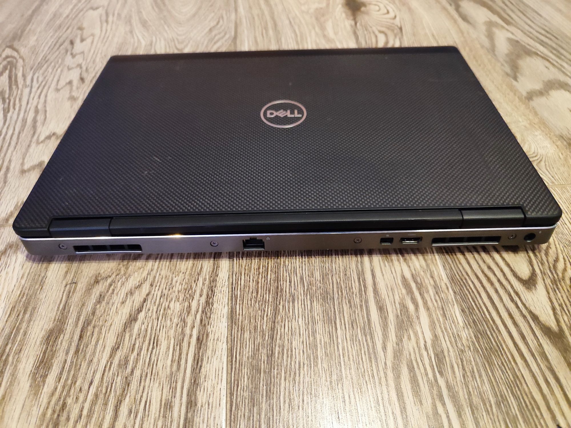 Dell Precision 7530 Xeon p3200