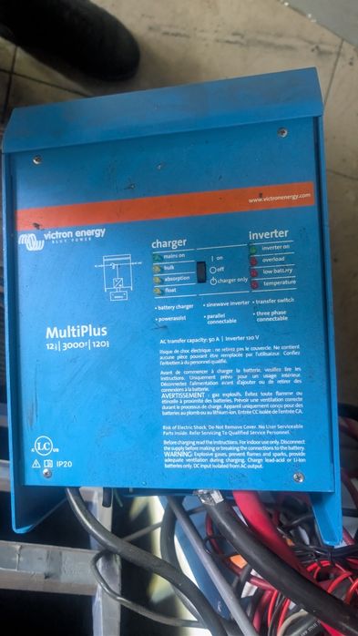 Victron Energy MultiPlus Сонячний контролер інвертор