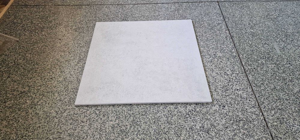 Płytka gresowa szara podłogowa matowa Downtown White 60x60 Gat II