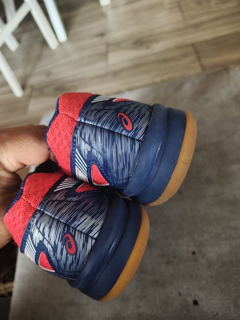 Buty Asics rozmiar 36
