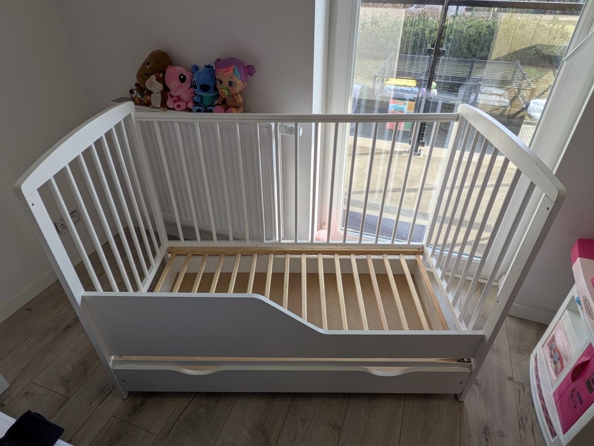 Łóżeczko dla dziecka 3 w 1 - 125x65 rosnące wraz z dzieckiem, stan db/