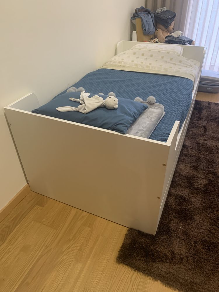 Cama de solteiro / crianca 90x190 com gavetas