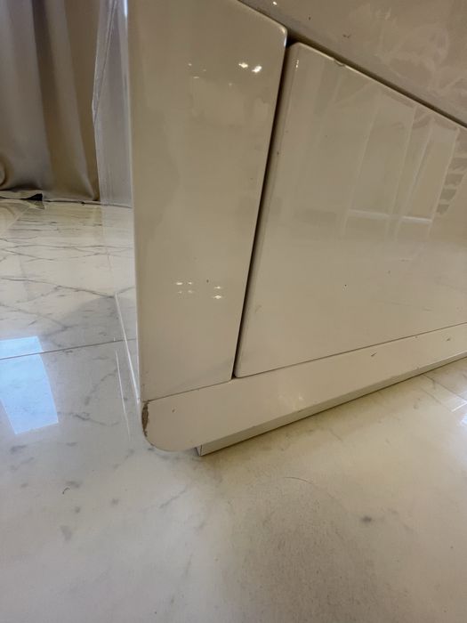 Szafka po RTV Kare Design