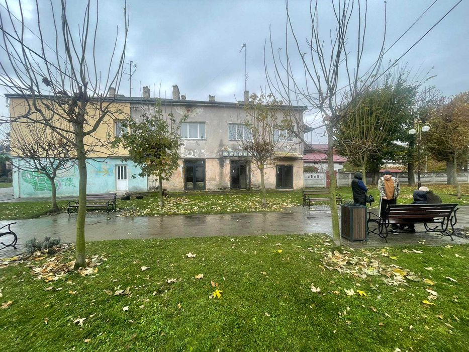 Приміщення в оренду, центр Яворова — ремонт під орендаря