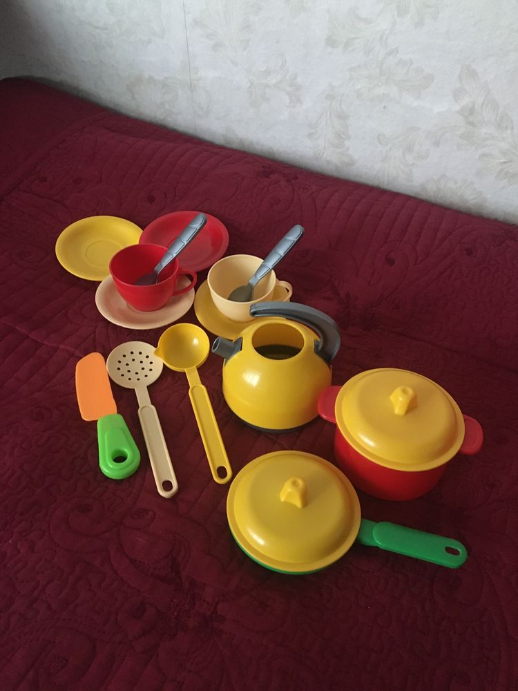 Дитяча ігрова кухня для дівчинки + набір посуду