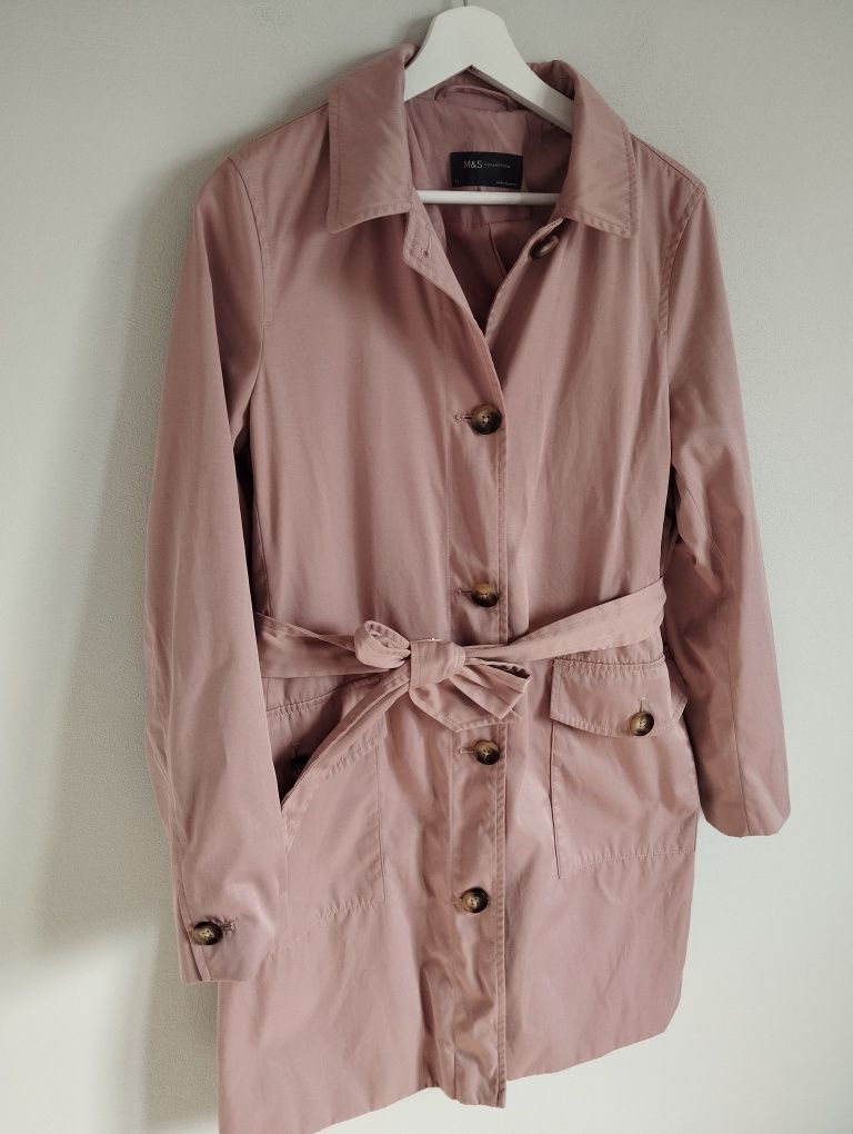 Pudrowy, różowy  płaszcz trencz, z paskiem r.L M&S