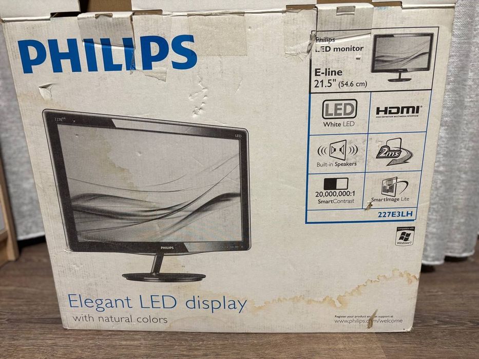 Монитор Philips 21.5 FullHD