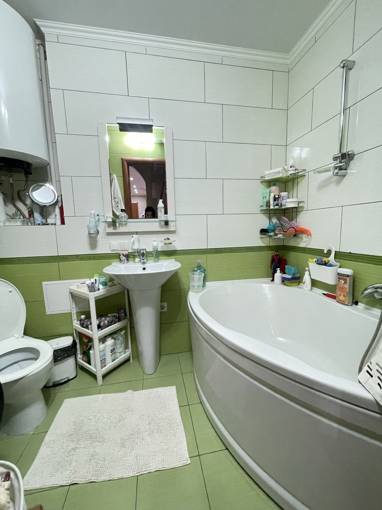 Продажа 3к.кв.Ц.Рынок дом кирпич новой постройки !
