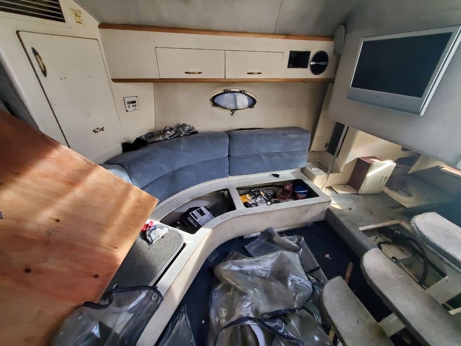 Катер под ремонт Larson 290 США 1999