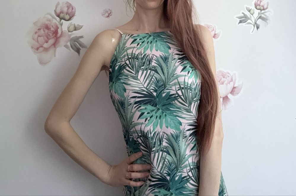Piekna letnia sukienka 34 w liscie odkryte plecy