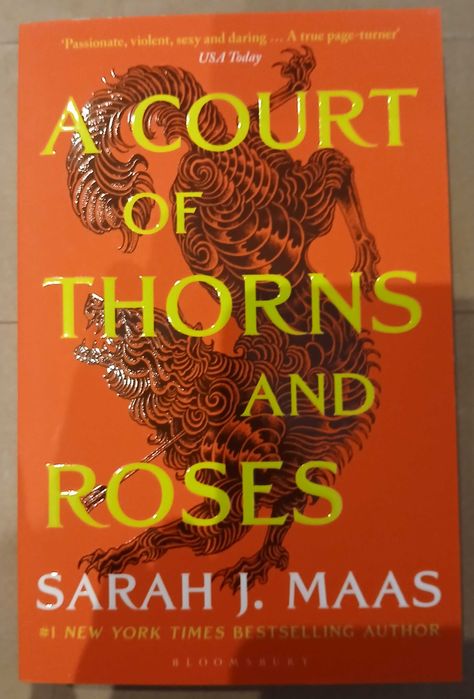 A Court Of Thorns And Roses De Sarah J. Maas