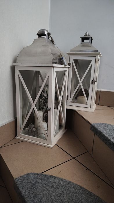 2 sztuki białych latarni