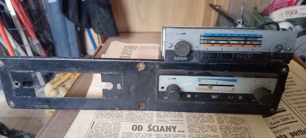 PRL. UNITRA Diora radio Safari i wzmacniacz AWT -202.