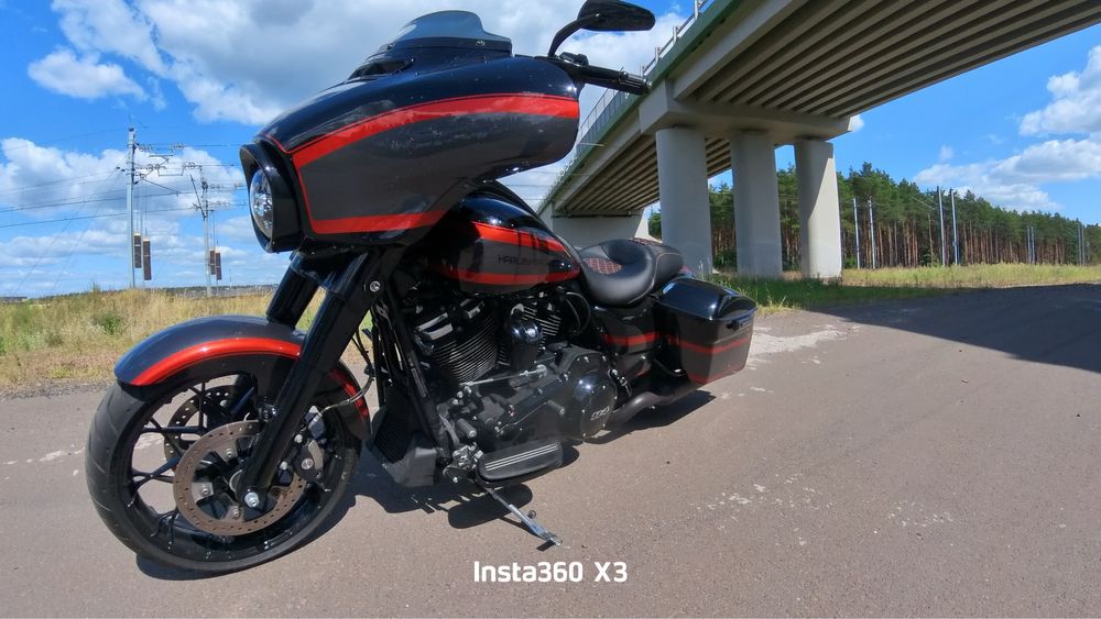 Harley Davidson Street Glide special 114