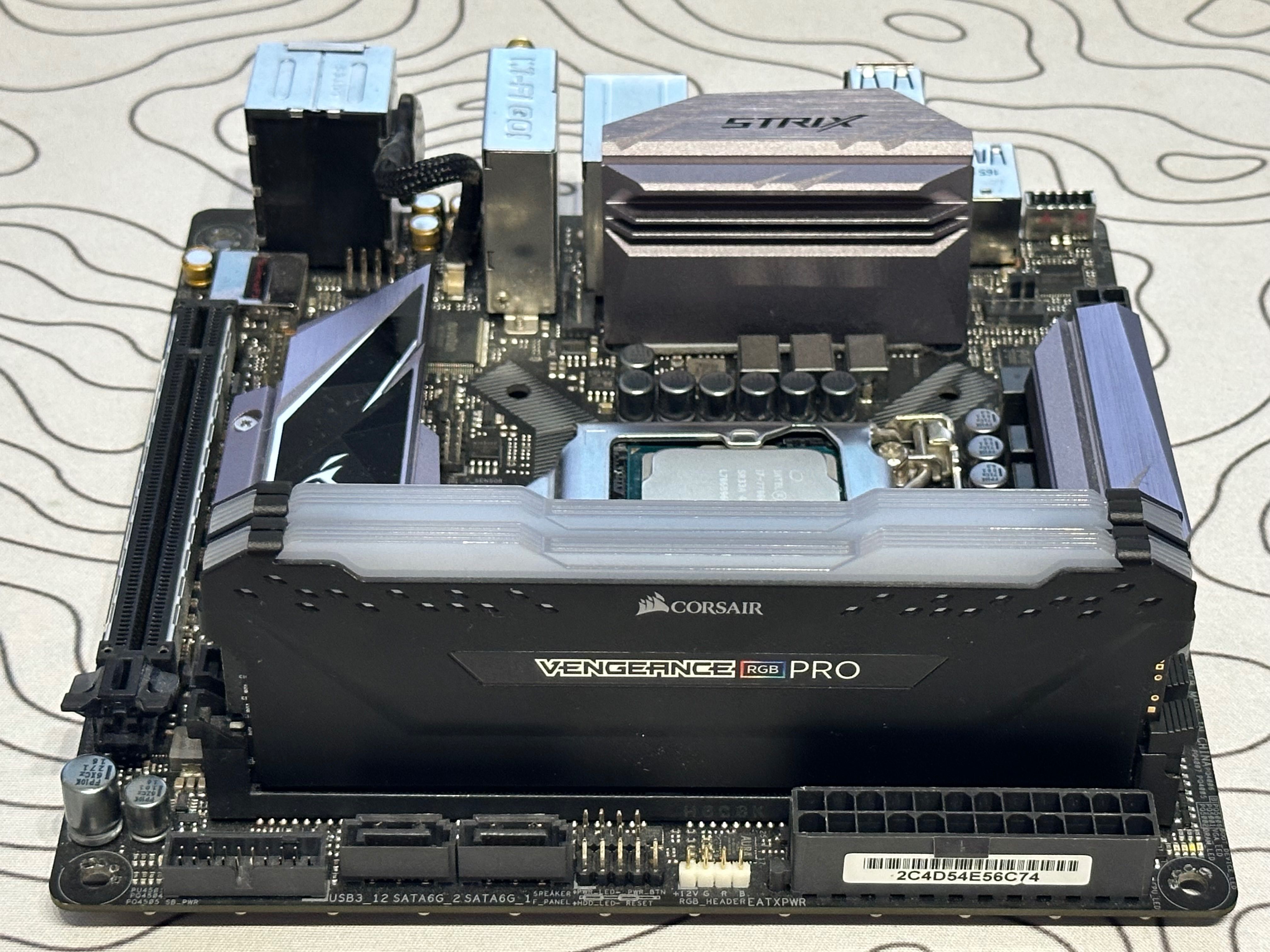 Zestaw itx Płyta główna Asus Strix Z270i+ i7 7700k+ ram Corsair 16gb