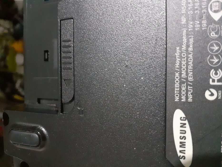 SAMSUNG..R540...samsung..