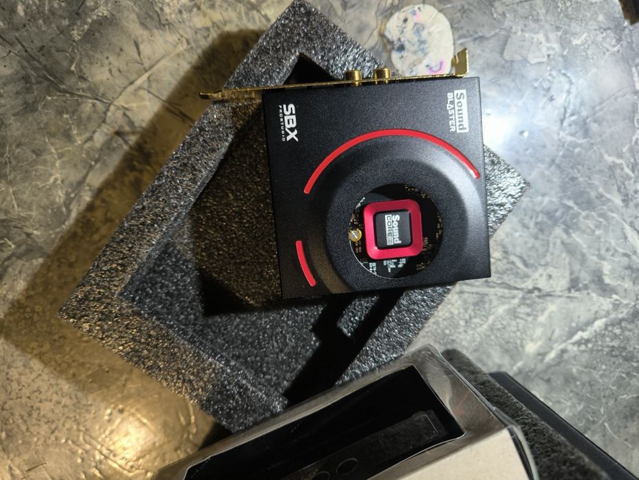 Звуковая карта creative Zxr