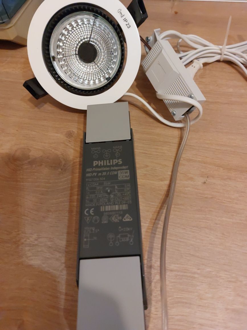 lampy halogenowe Phlips 35W 2szt.z transformatorem żarówką