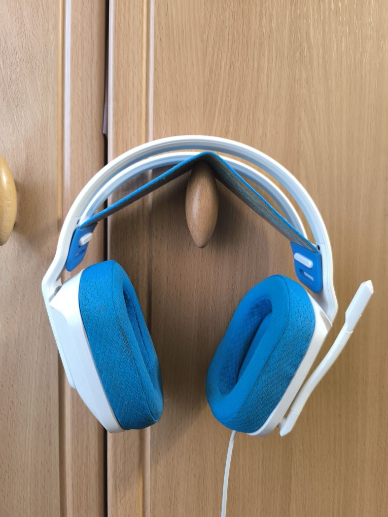 Logitech G335 Навушники