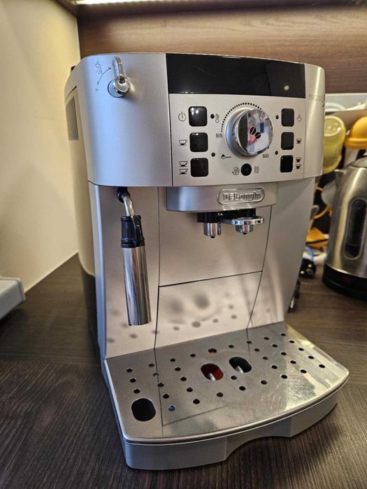 Ekspres de Longhi Magnifica S