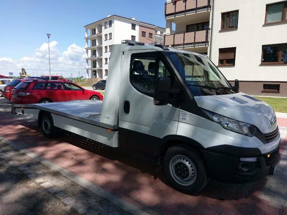 Autolaweta laweta holowanie POMOC drogowa transport Wynajem Usługi 399